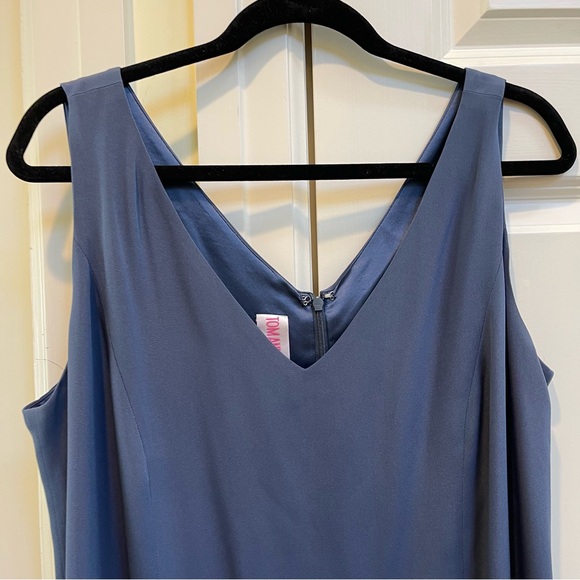 Tom And Linda Blue V-Neck Silk Dress - Picture 4 of 9